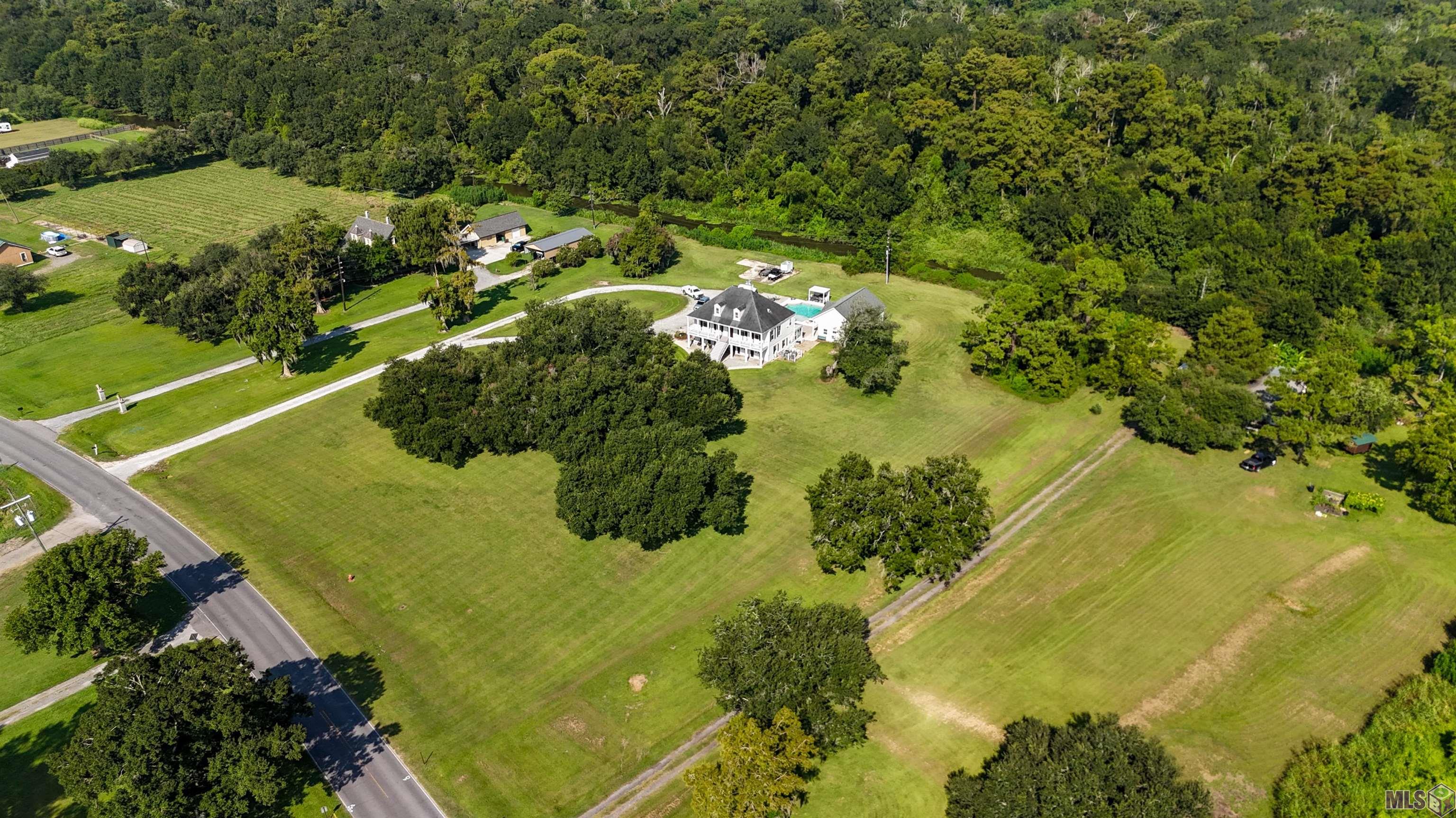 720 Lefort Bypass Road Thibodaux, LA 70301 - Photo 6 of 50