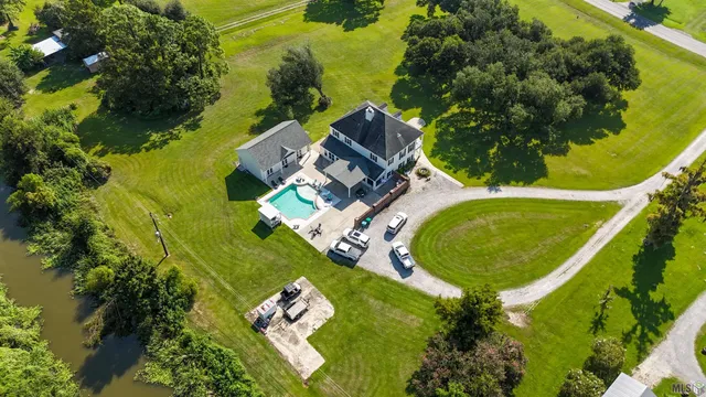$999,999 | 720 Lefort Bypass Road, Thibodaux, LA 70301