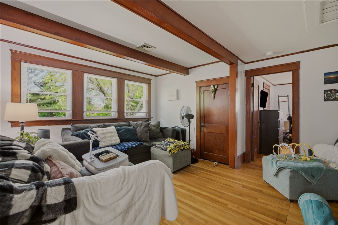 21 E Road Tiverton, RI 02878 - Photo 12 of 39