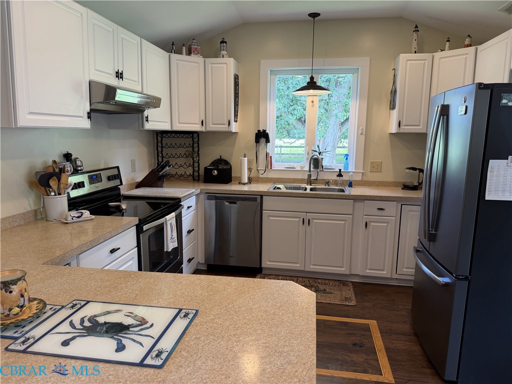 371 Cricket Hill Road Hudgins, VA 23076 - Photo 12 of 60