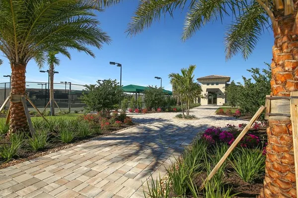 $3,250 | 5624 Palmer Circle, Unit 105, Bradenton, FL 34211