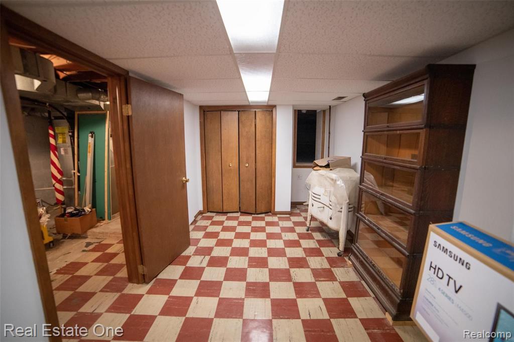 2866 Avalon Road Rochester Hills, MI 48309 - Photo 26 of 33