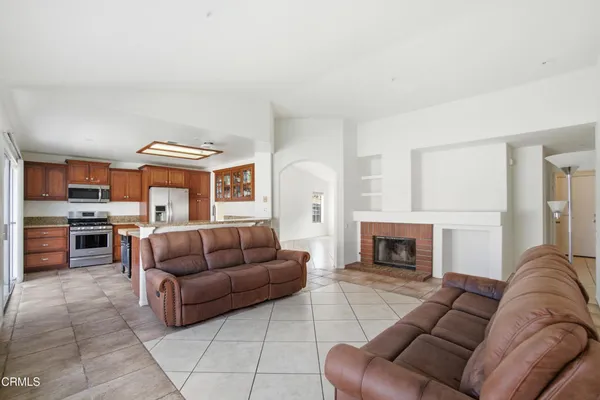 $869,000 | 676 Snipe Walk, Oxnard, CA 93035