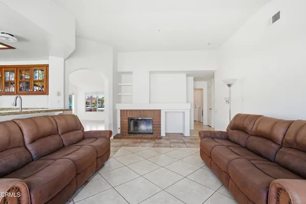 $869,000 | 676 Snipe Walk, Oxnard, CA 93035