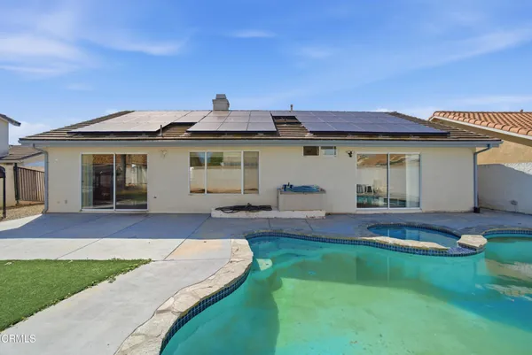 $869,000 | 676 Snipe Walk, Oxnard, CA 93035