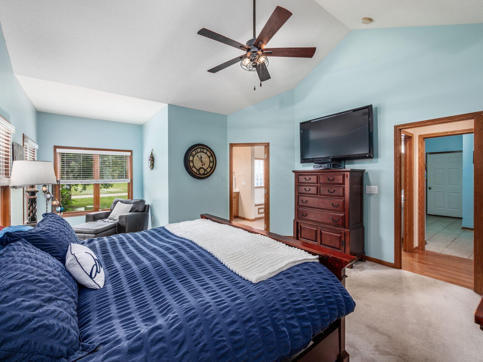 1397 Horseshoe Road Delaware, OH 43015 - Photo 25 of 64 Owner's Bedroom