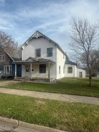 $49,900 | 505 East Chestnut Street, Redwood Falls, MN 56283