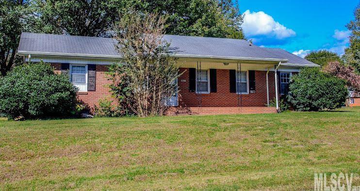5037 Springhaven Drive Conover, NC 28613 - Photo 1 of 24 Gallery Image 1