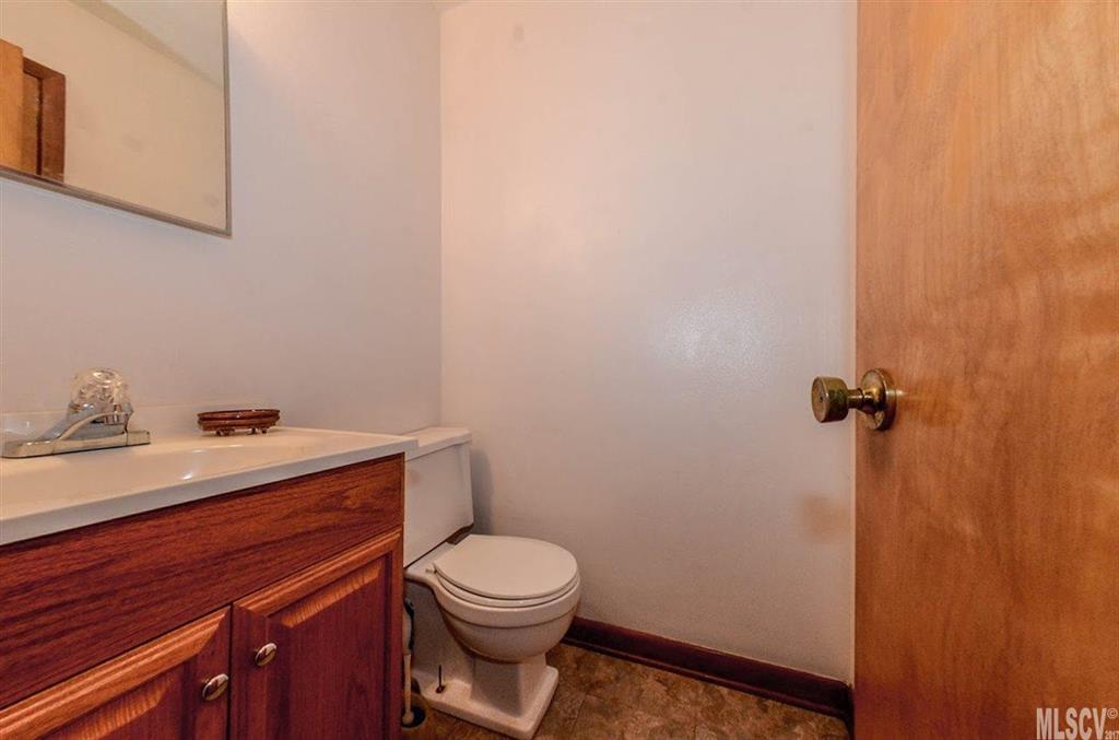 5037 Springhaven Drive Conover, NC 28613 - Photo 15 of 24 Gallery Image 15