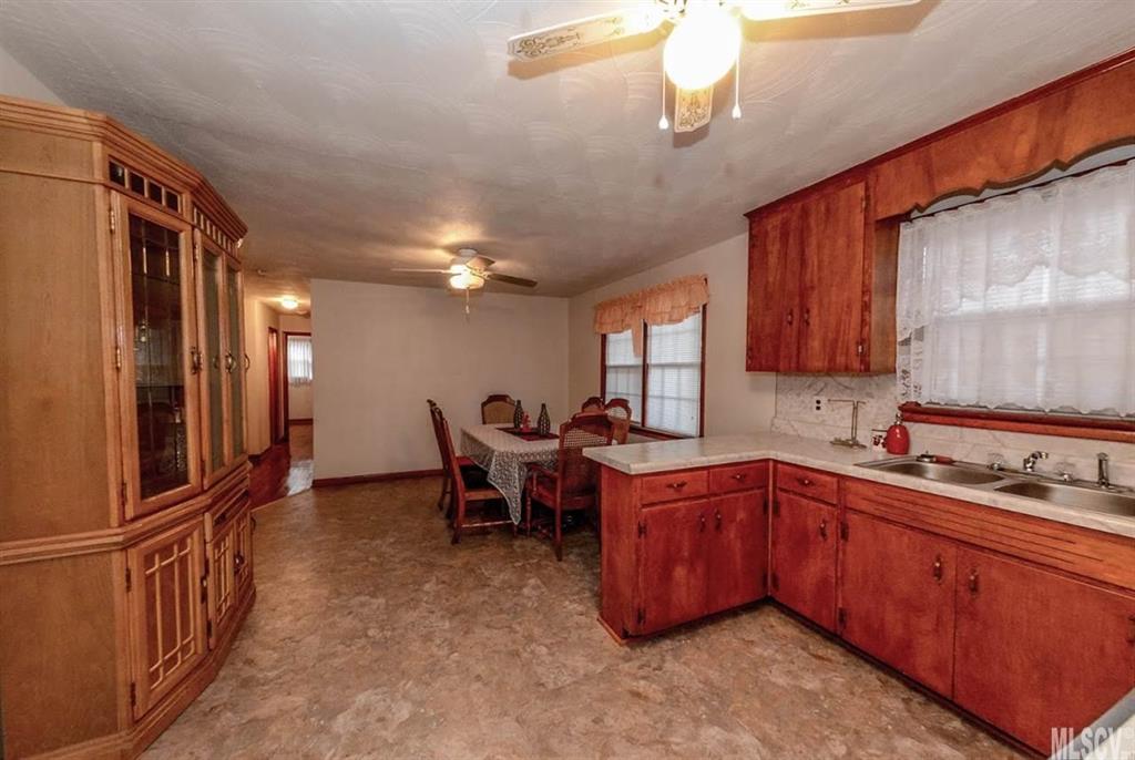 5037 Springhaven Drive Conover, NC 28613 - Photo 7 of 24 Gallery Image 7