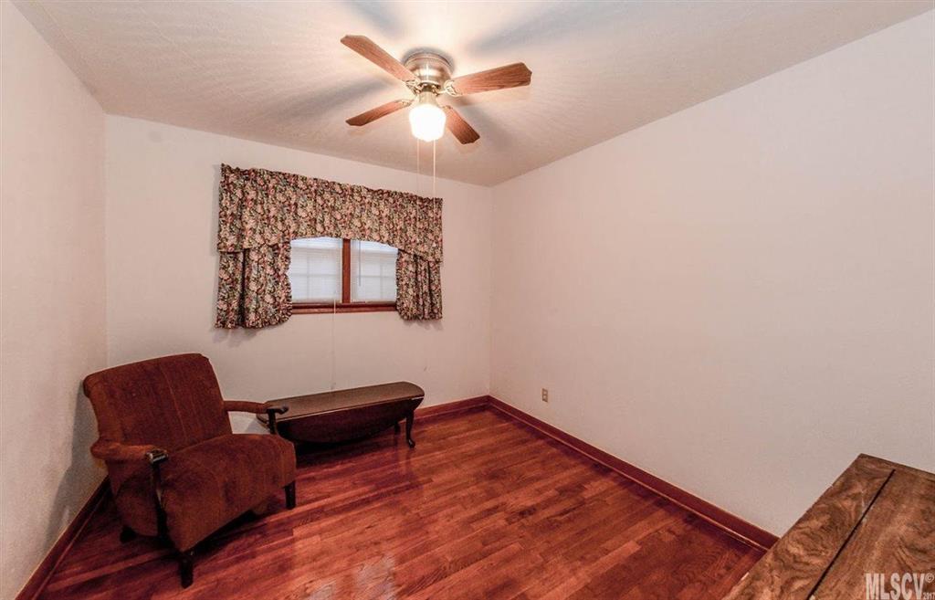 5037 Springhaven Drive Conover, NC 28613 - Photo 8 of 24 Gallery Image 8