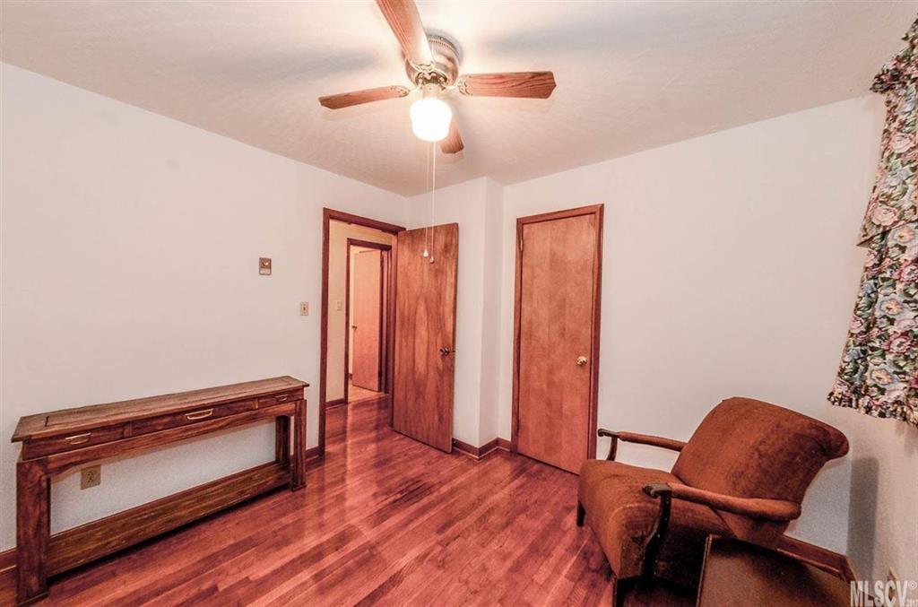 5037 Springhaven Drive Conover, NC 28613 - Photo 10 of 24 Gallery Image 10