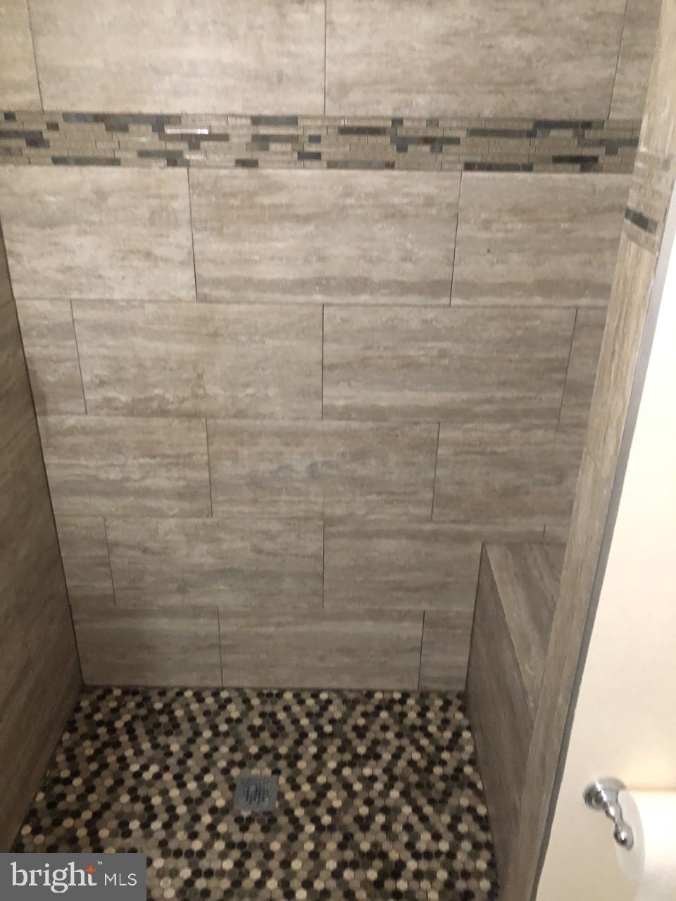909 19th Street Northeast Washington, DC 20002 - Photo 7 of 11