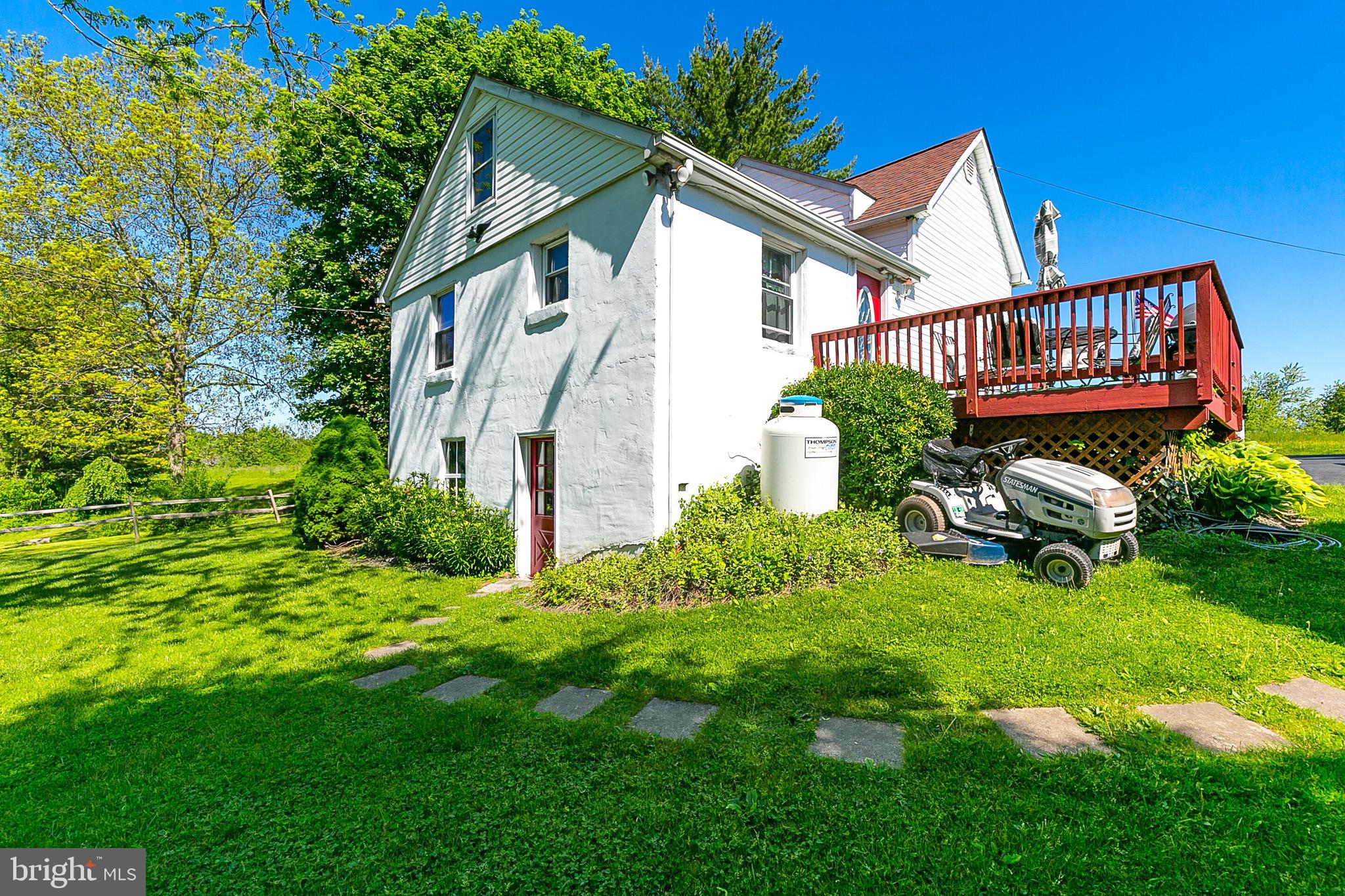 14401 Peddicord Road Mount Airy, MD 21771 - Photo 18 of 31 Gorgeous backyard
