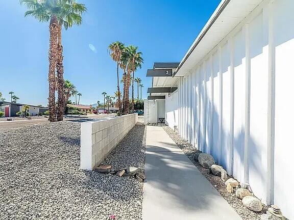 2223 North Magnolia Road Palm Springs, CA 92262 - Photo 4 of 28 a view of a balcony with plants