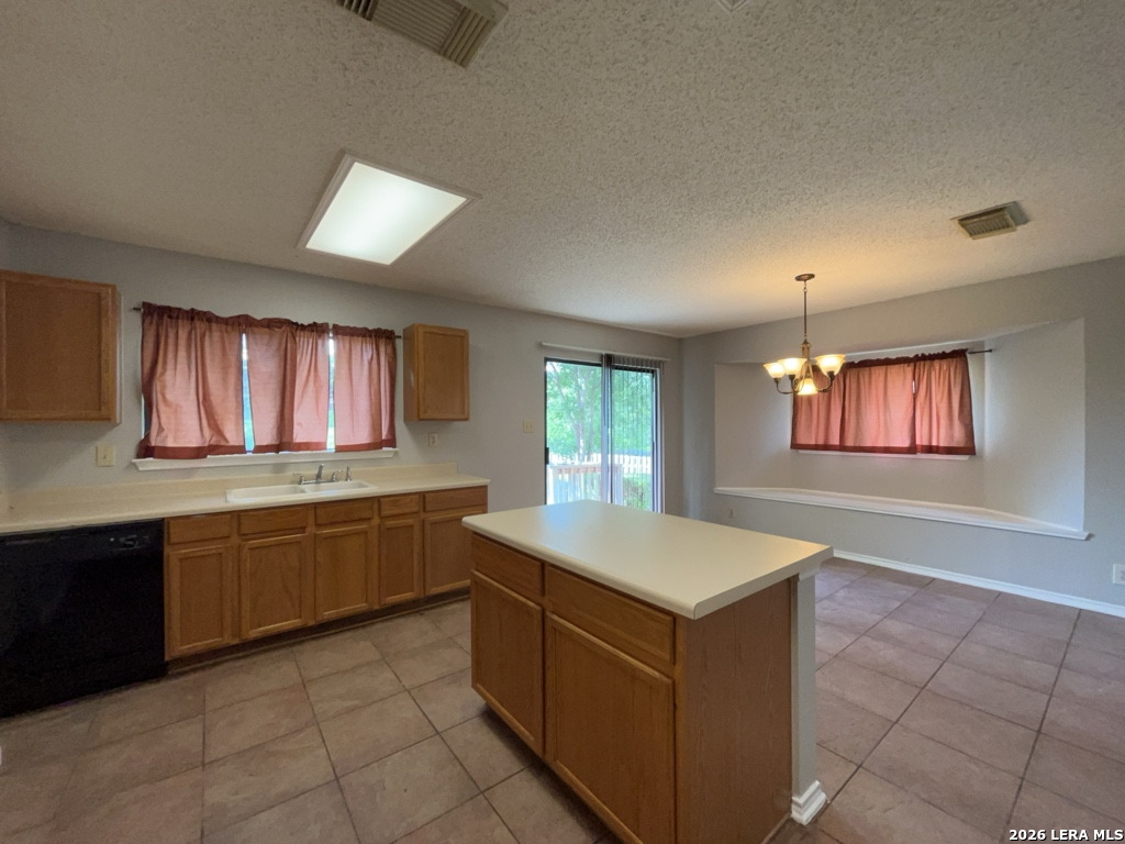 7322 Raintree Forest San Antonio, TX 78233 - Photo 15 of 39