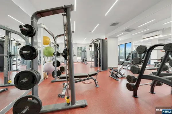 $4,100 | 300 Winston Drive, Unit 2110, Cliffside Park, NJ 07010