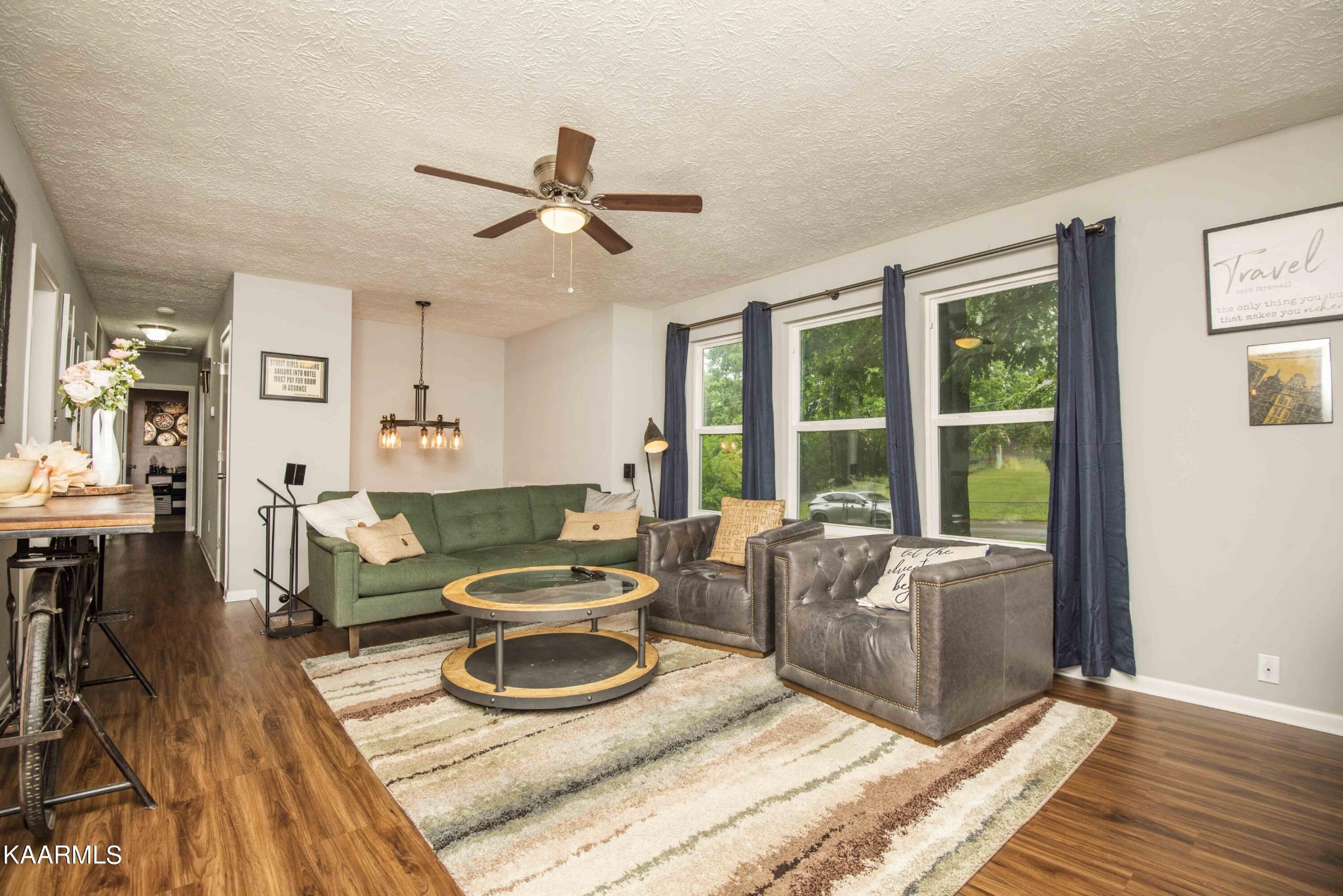 233 Geronimo Road Knoxville, TN 37934 - Photo 7 of 40 a living room with furniture and a window