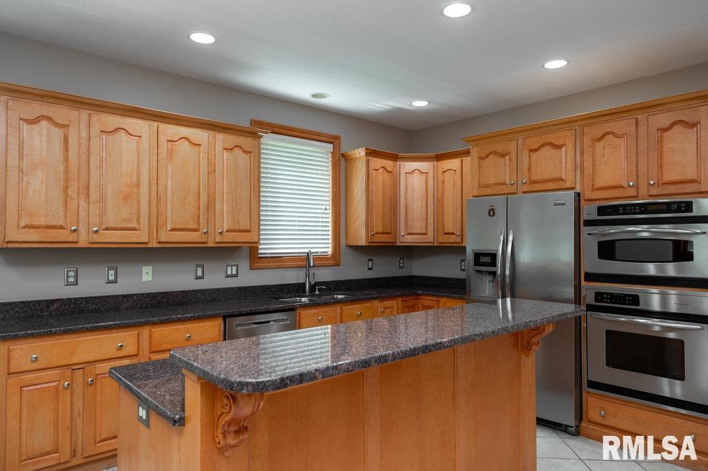 6918 West Saddlebrook Drive Mapleton, IL 61547 - Photo 9 of 71
