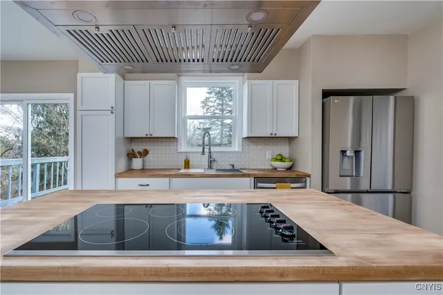 $319,000 | 8682 Cemetery Road, Le Ray, NY 13637