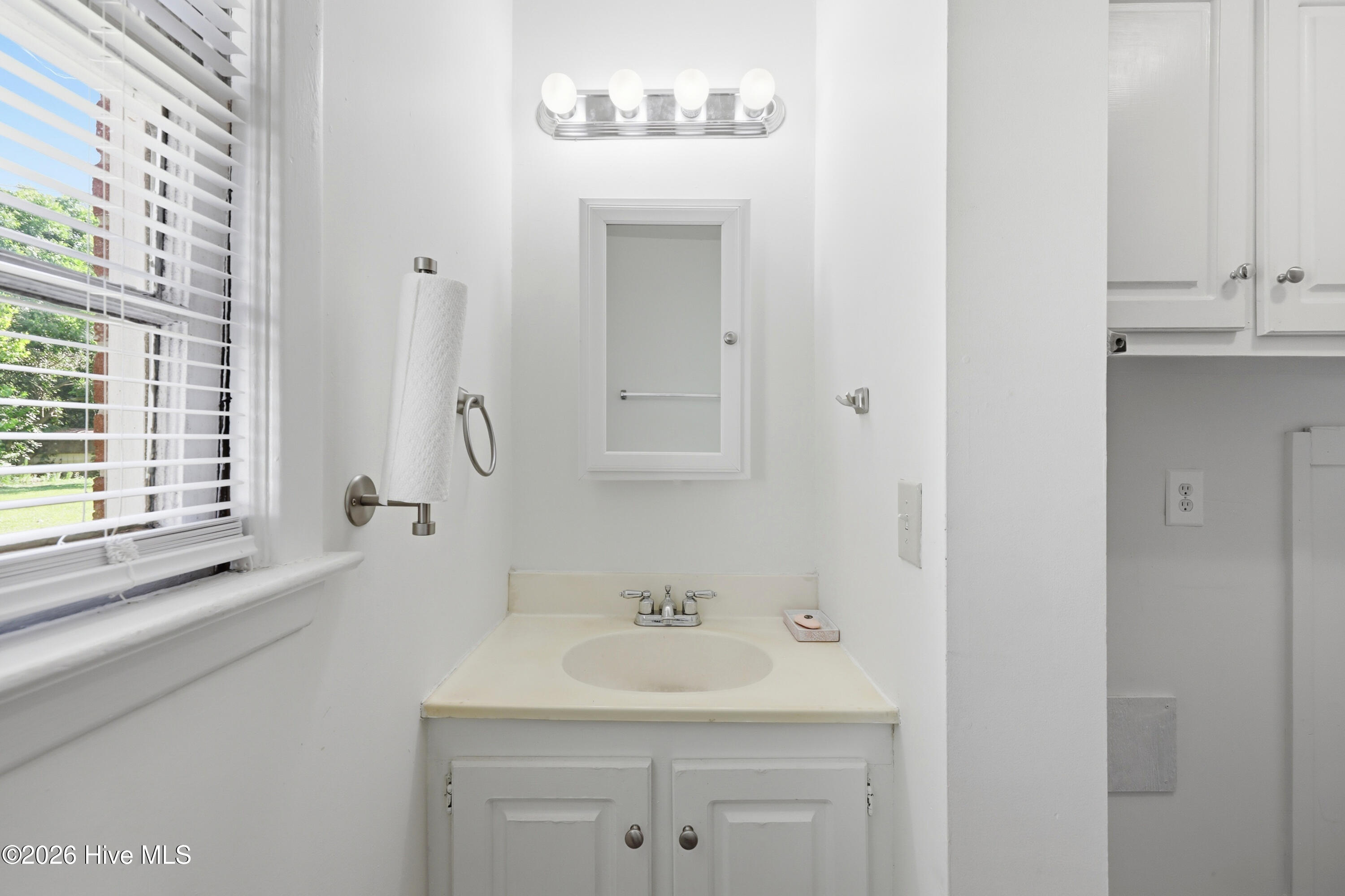 3236 Grainger Station Road Kinston, NC 28501 - Photo 12 of 29