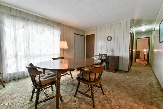 $249,900 | 807 Fon Clair Street, Johnstown, NY 12095