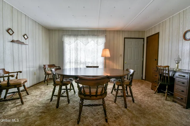 $249,900 | 807 Fon Clair Street, Johnstown, NY 12095