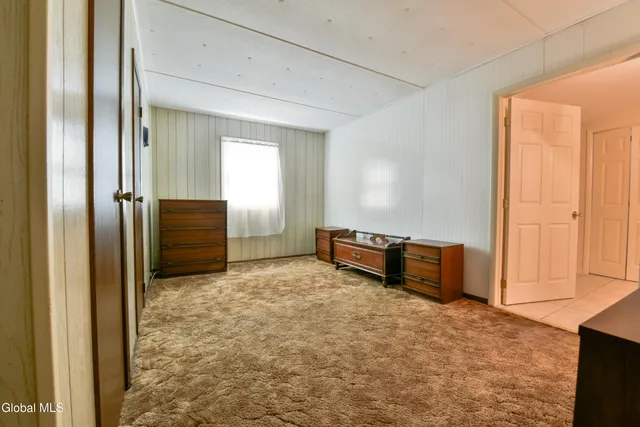 $249,900 | 807 Fon Clair Street, Johnstown, NY 12095