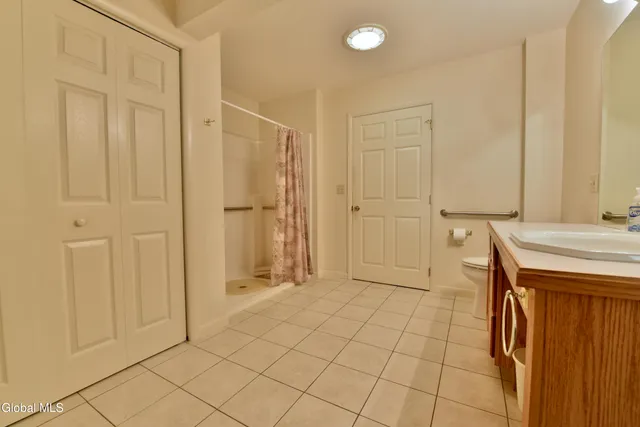 $249,900 | 807 Fon Clair Street, Johnstown, NY 12095