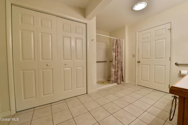 $249,900 | 807 Fon Clair Street, Johnstown, NY 12095