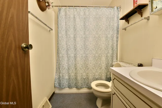 $249,900 | 807 Fon Clair Street, Johnstown, NY 12095