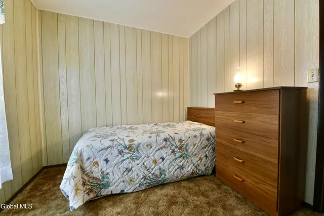 $249,900 | 807 Fon Clair Street, Johnstown, NY 12095