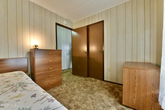 $249,900 | 807 Fon Clair Street, Johnstown, NY 12095