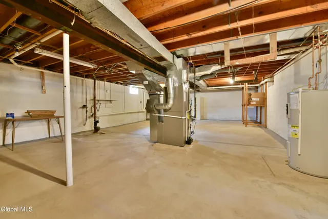 $249,900 | 807 Fon Clair Street, Johnstown, NY 12095