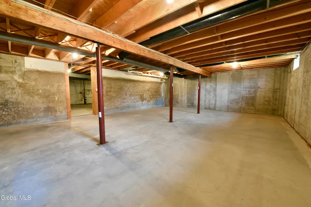 $249,900 | 807 Fon Clair Street, Johnstown, NY 12095