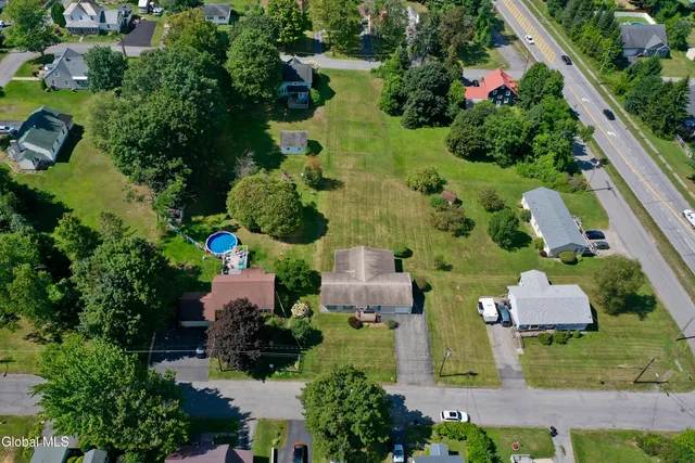 $249,900 | 807 Fon Clair Street, Johnstown, NY 12095