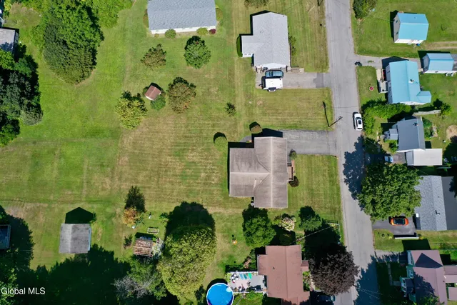 $249,900 | 807 Fon Clair Street, Johnstown, NY 12095