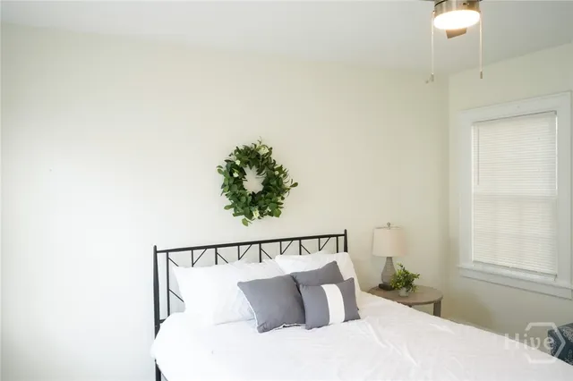 $1,650 | 2141 New York Avenue, Unit A, Savannah, GA 31404