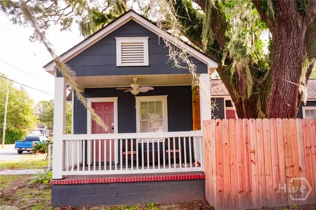 $1,650 | 2141 New York Avenue, Unit A, Savannah, GA 31404