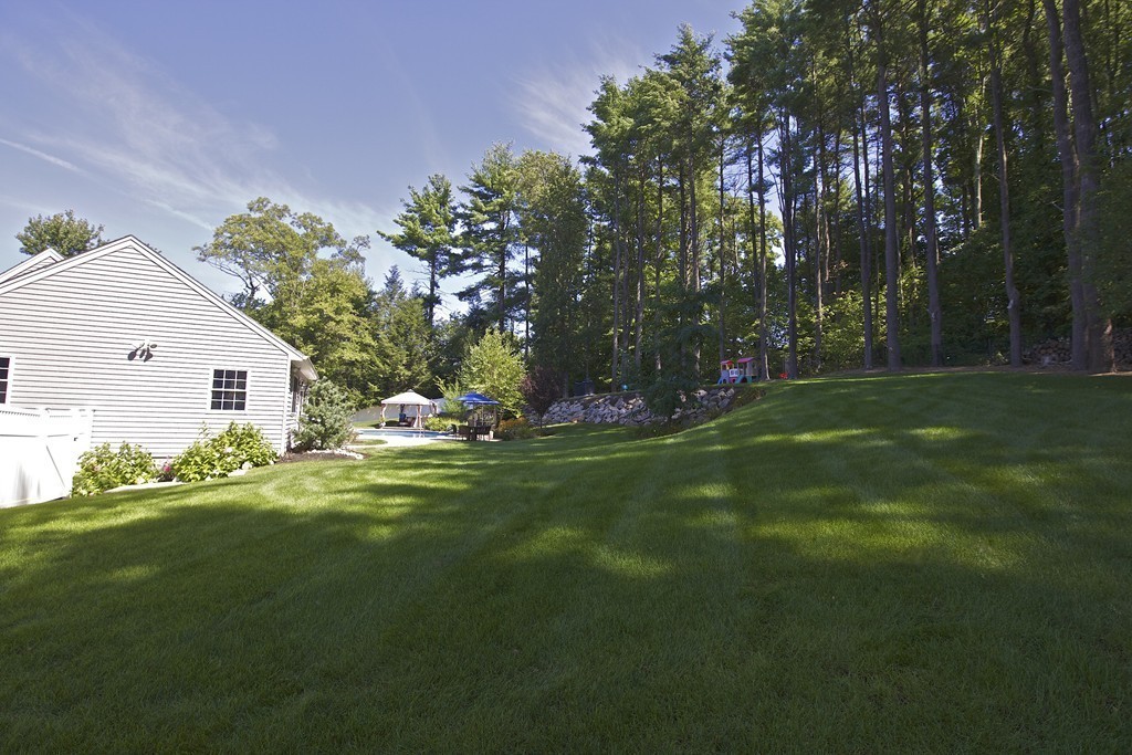 88 Hillside Road North Andover, MA 01845 - Photo 26 of 29 Gallery Image 26