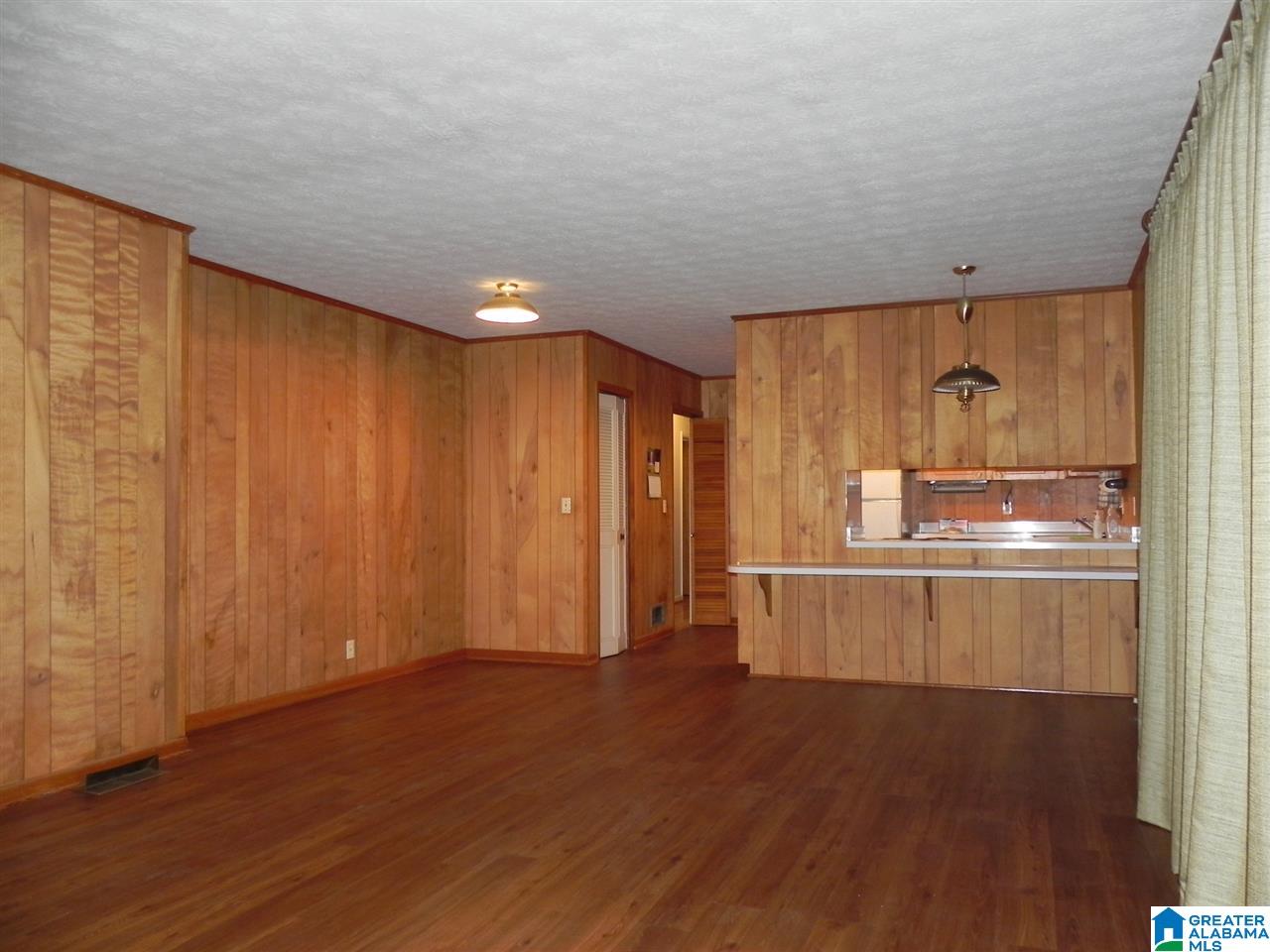 1009 Conger Road Anniston, AL 36207 - Photo 4 of 31
