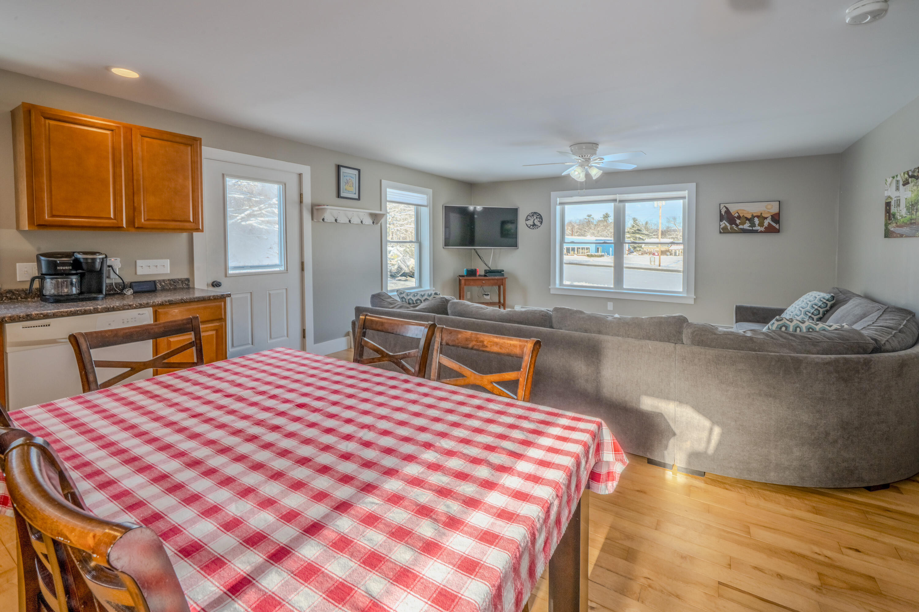 36 Belfast Augusta Road Searsmont, ME 04973 - Photo 5 of 33 0228