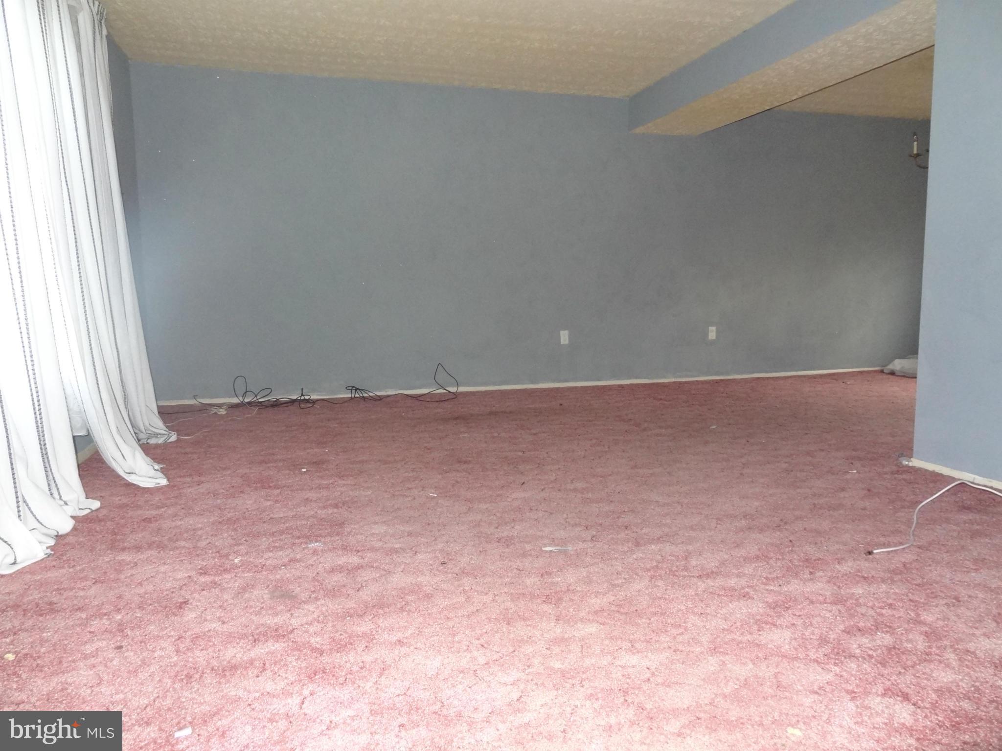 1835 Montreal Road Severn, MD 21144 - Photo 10 of 24 Living Room