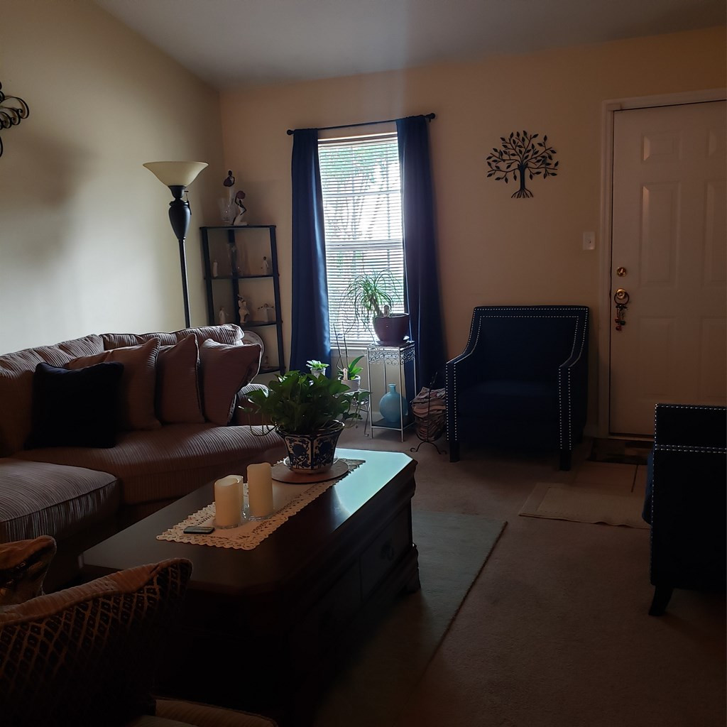 208 High Point Way Evans, GA 30809 - Photo 4 of 10 Gallery Image 4