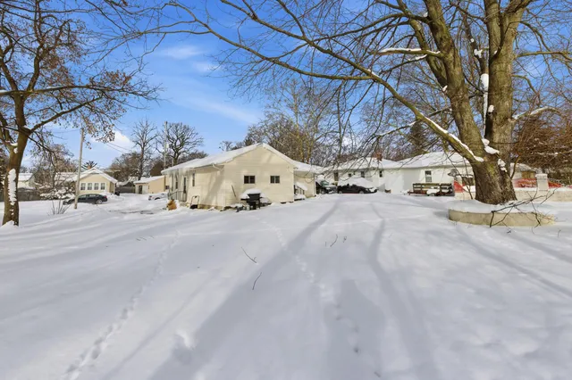 $270,000 | 2146 Michael Avenue Southwest, Wyoming, MI 49509