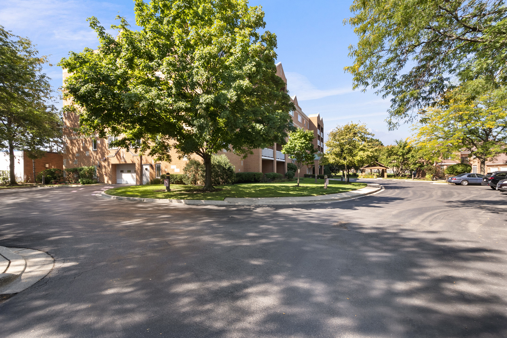 7450 North Waukegan Road, Unit 509 Niles, IL 60714 - Photo 2 of 24