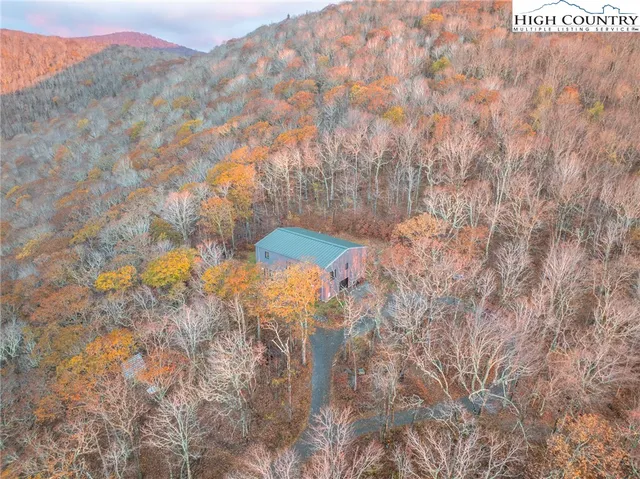 $899,900 | 1390 Ransey Woodring Road, Todd, NC 28684