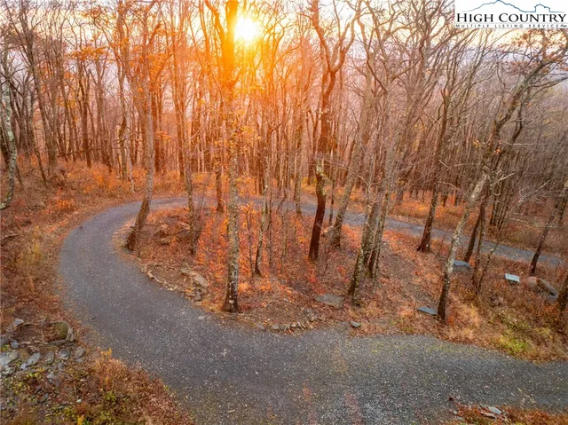 $899,900 | 1390 Ransey Woodring Road, Todd, NC 28684