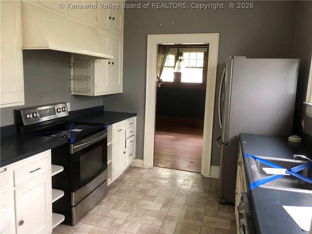 908 Pine Road Charleston, WV 25314 - Photo 7 of 32 Gallery Image 7