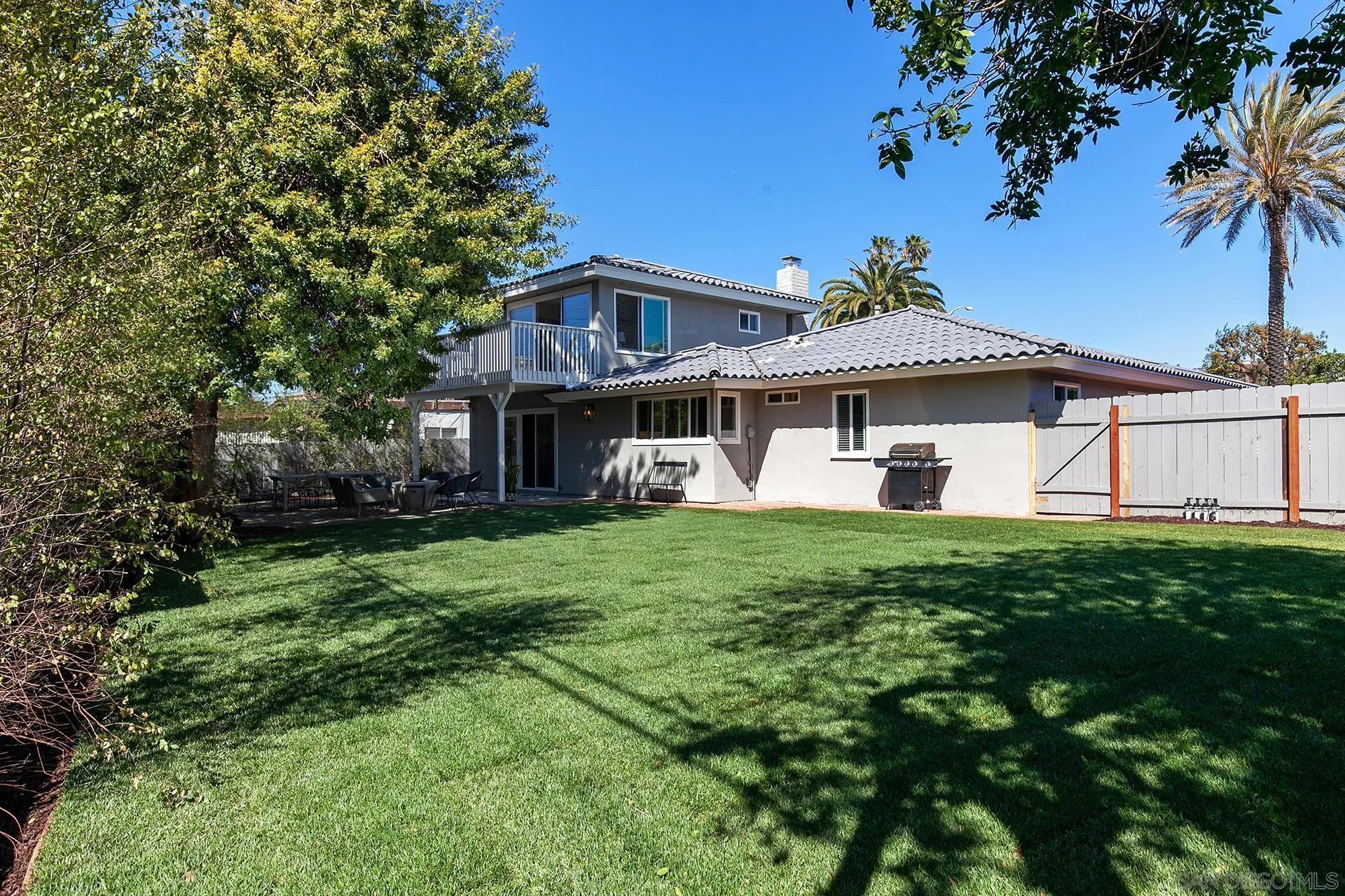 5238 La Jolla Boulevard San Diego, CA 92037 - Photo 21 of 46 a view of a house with a yard